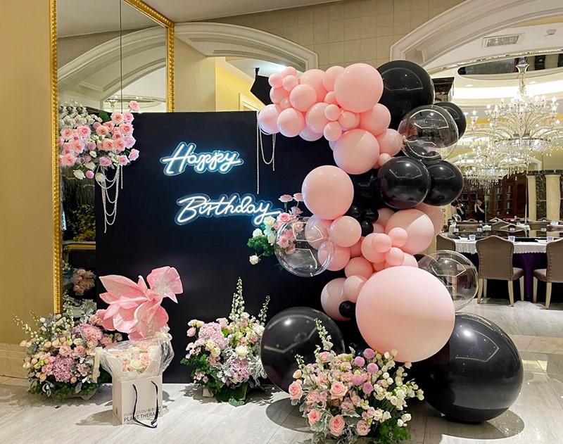 Luxurious Birthday Balloon Decorations for Unforgettable Events