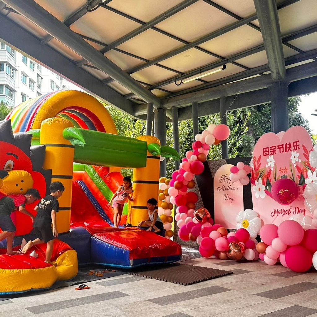 Mother’s Day balloon decoration with bouncy castle at Ang Mo Kio pavilion